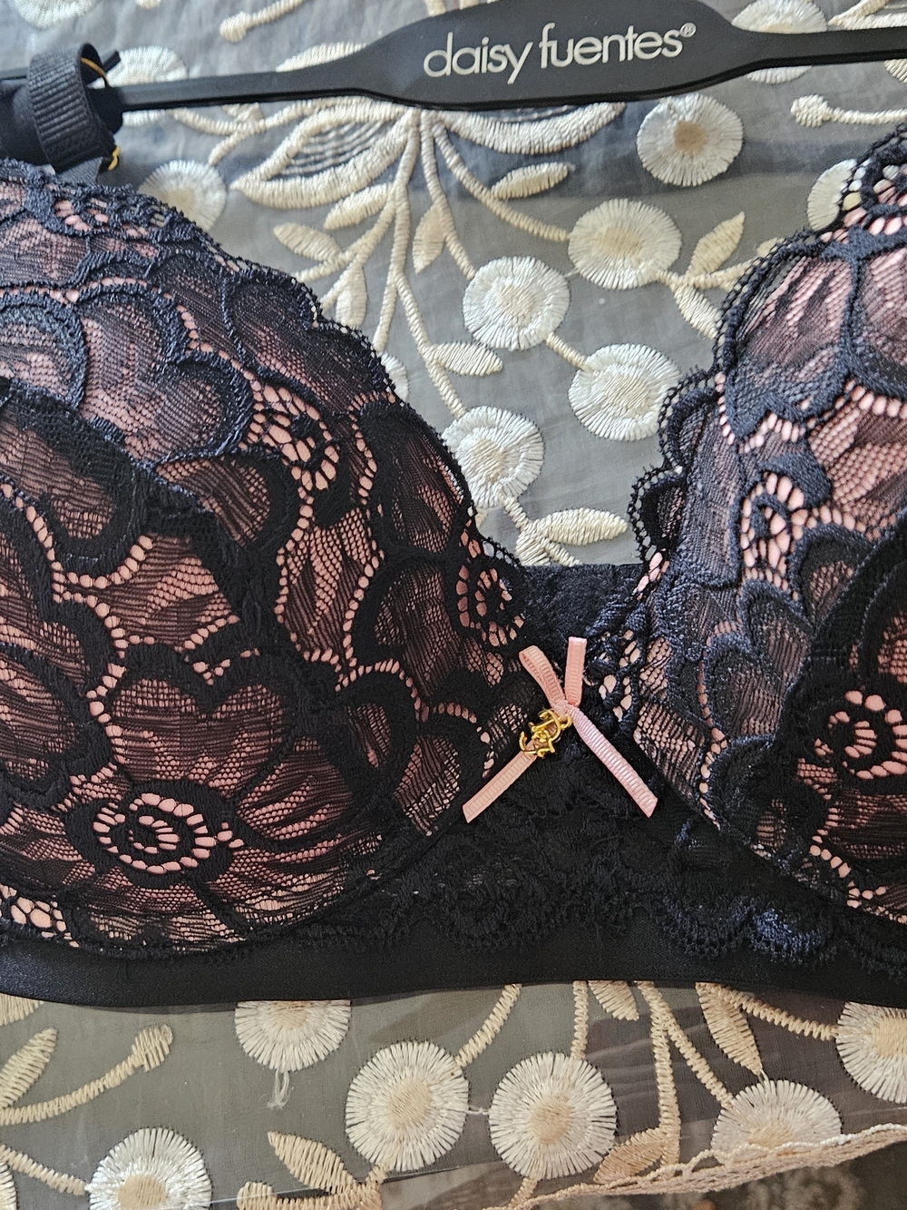 Daisy Fuentes Black & Pink Lace Push-Up Bra